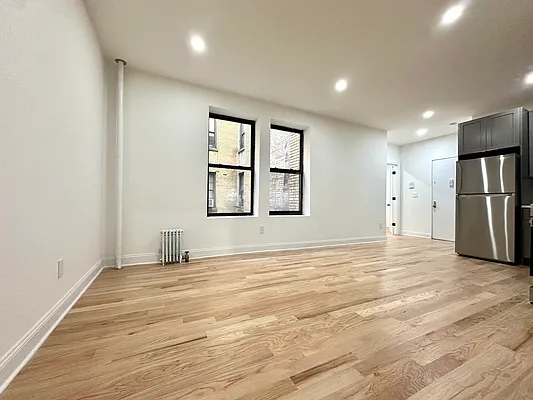 Rented by Maz Group NY | media 3