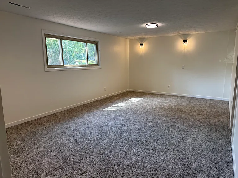 805 Donegal Dr — Photo 15