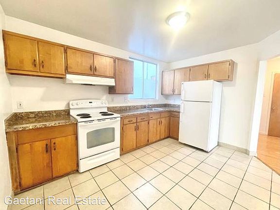 3rd image of 30 Ord Ct APT 3