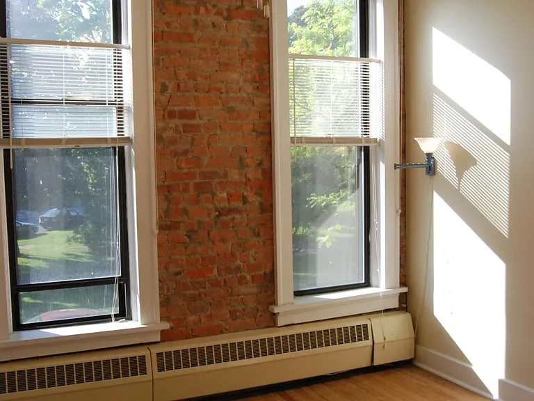 70 Willett St — Photo 11