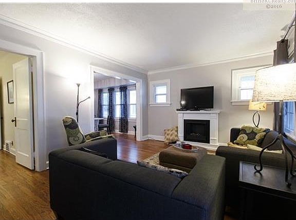5th image of 4456 Pennsylvania Ave