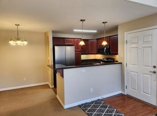 5252 Balboa Arms Dr UNIT 271, San Diego, CA 92117