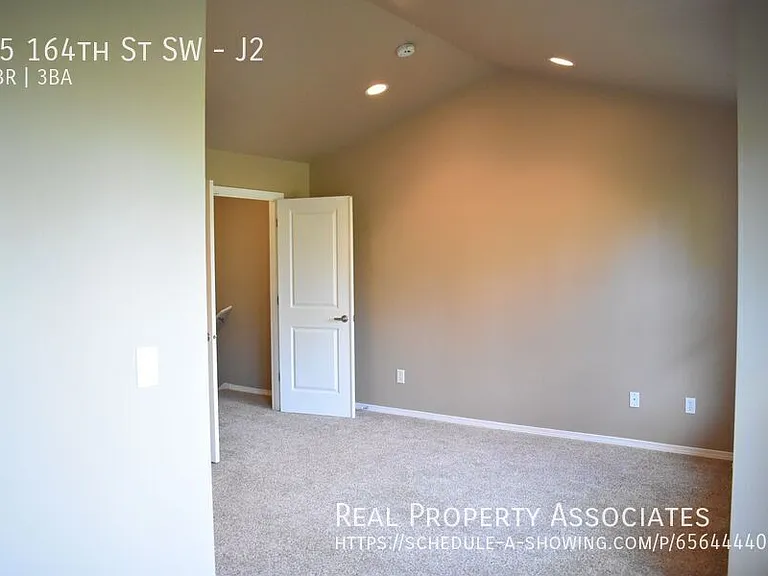 15 164th St SW #J2 — Photo 10
