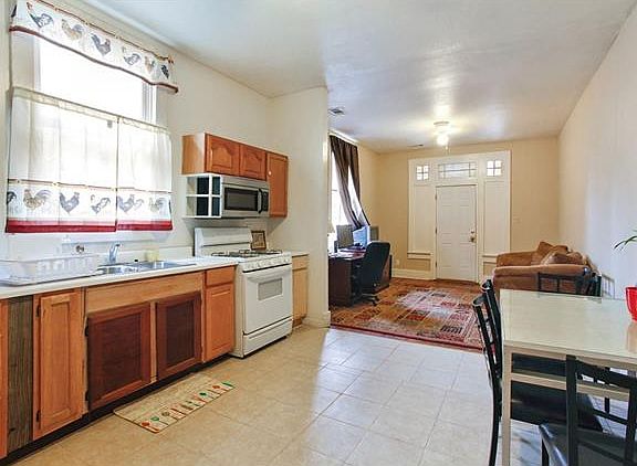 4th image of 1625 Franklin Ave