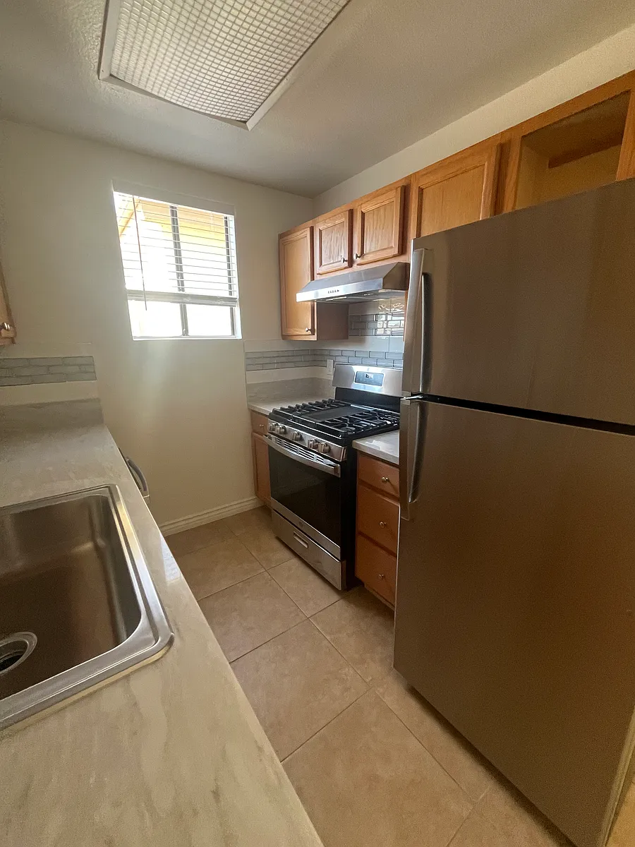 Kitchen - New Stainless Refrigerator/Range/Dishwasher
Quartz Countertops - 3674 Nile St #5