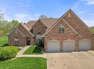 7032 W Ridge Run Ct, Greenfield, IN 46140