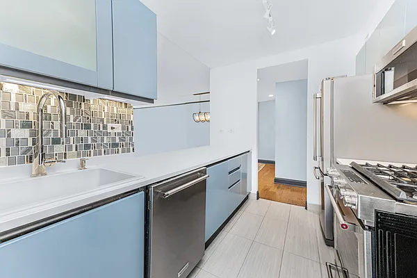 Rented by Brown Harris Stevens | media 16