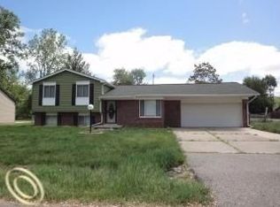 5947 Newberry St, Romulus, MI 48174
