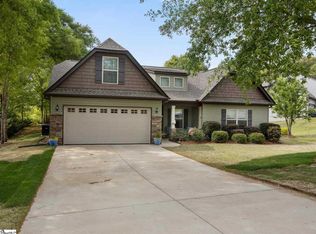 114 Long Creek Ct, Inman, SC 29349