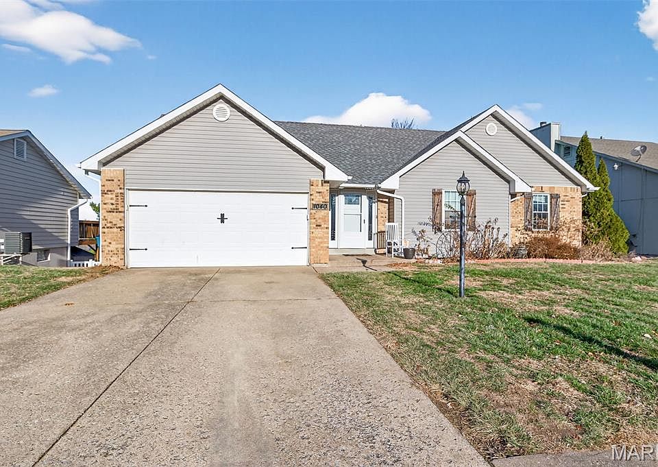 1st image of 1040 Apricot Dr