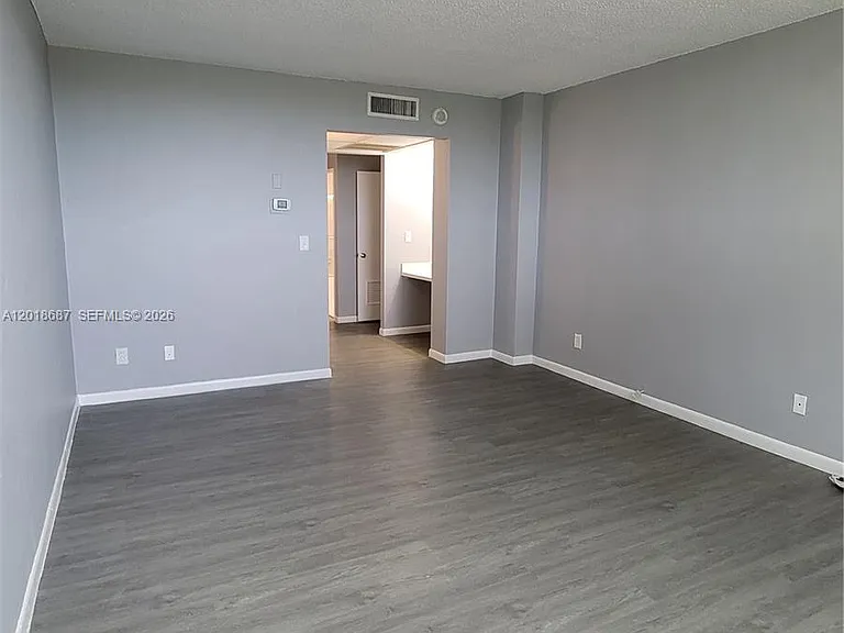 19380 Collins Ave #418 — Photo 26