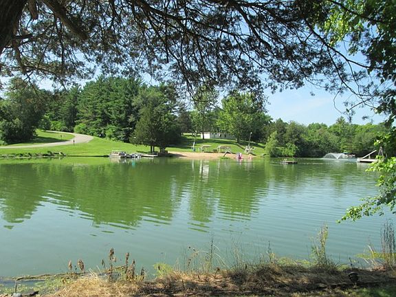 2nd image of 19 Lake Warren Dr