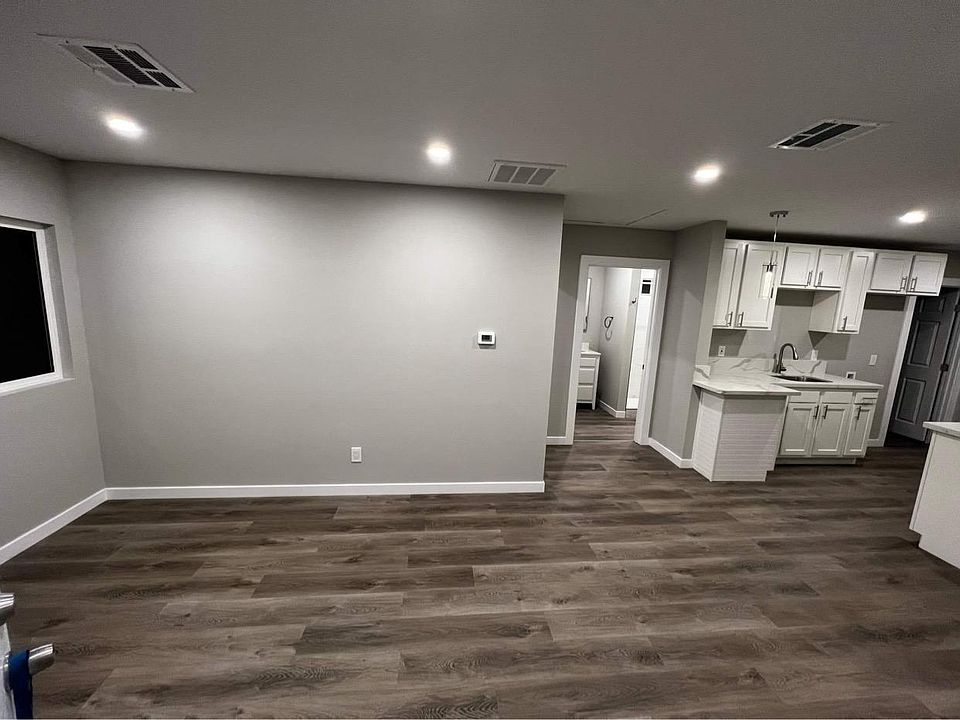 1st image of 4167 Lavinia Ave