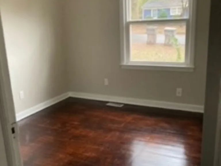 509 Sinclair St — Photo 9