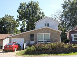 1407 Main St, Lakemore, OH