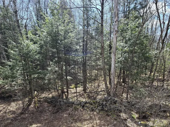 360 Jacobs Ladder Rd, Becket, MA 01223