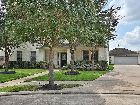 2nd image of 21227 Maybrook Manor Ln