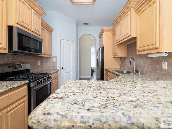 5th image of 260 Menard Dr