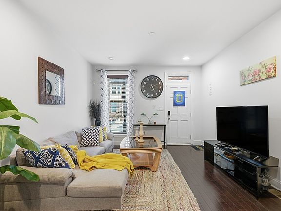 2nd image of 1012 McDonogh St #1