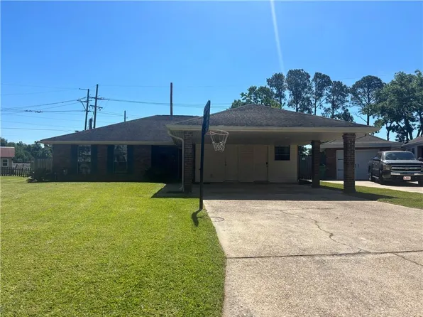 122 Ducayet Dr, Destrehan, LA 70047