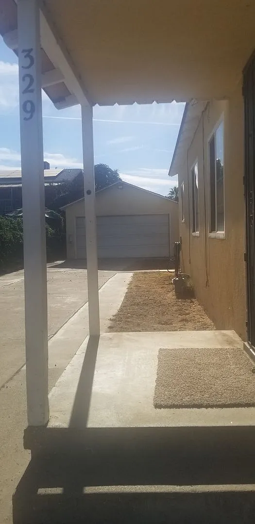 S. Oildale — Photo 3
