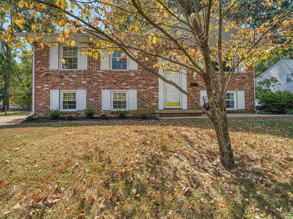 1336 Woodbine Ln, Evansville, IN 47710