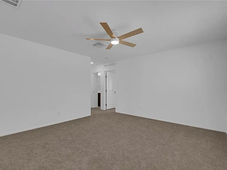 6086 Swift Lariat St — Photo 16