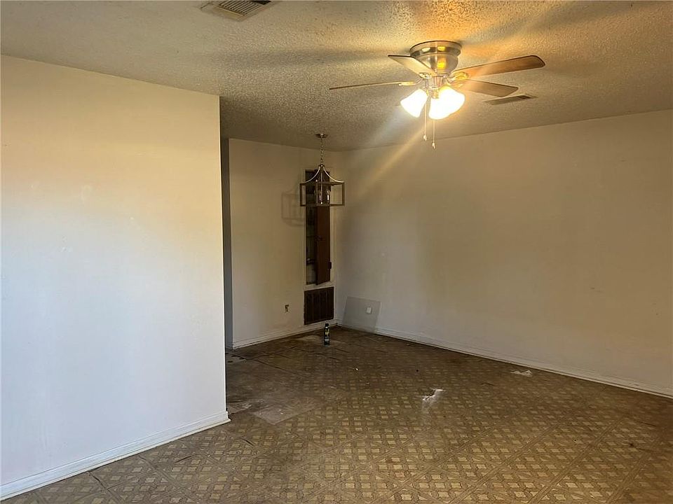 8882 Sunnyside Dr La Place LA Zillow