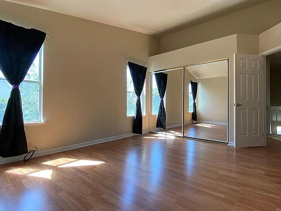 3rd image of 5142 Pawnee Dr