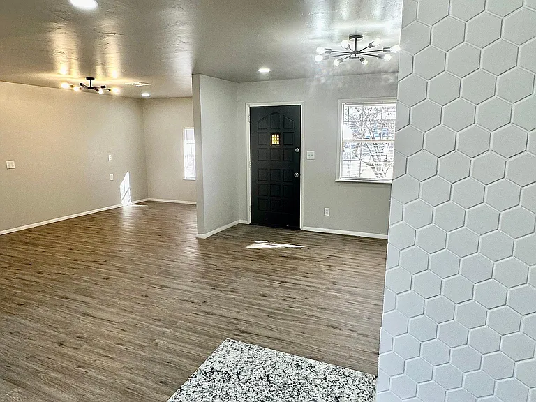 1315 N Timber Rd — Photo 12