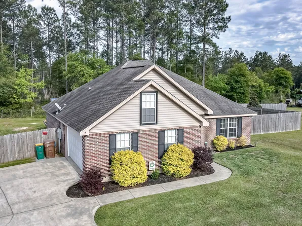 21580 E Ridge Dr, Saucier, MS 39574