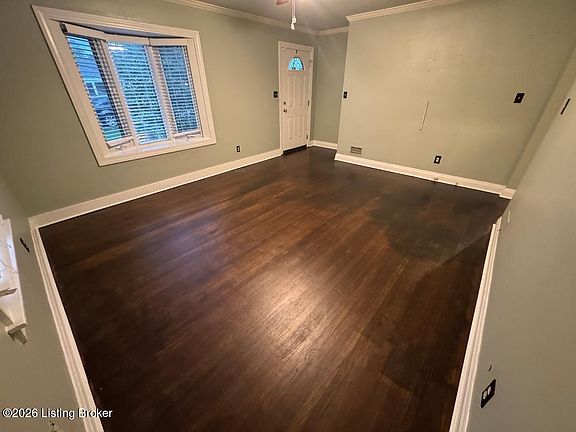 3rd image of 431 Marquette Dr