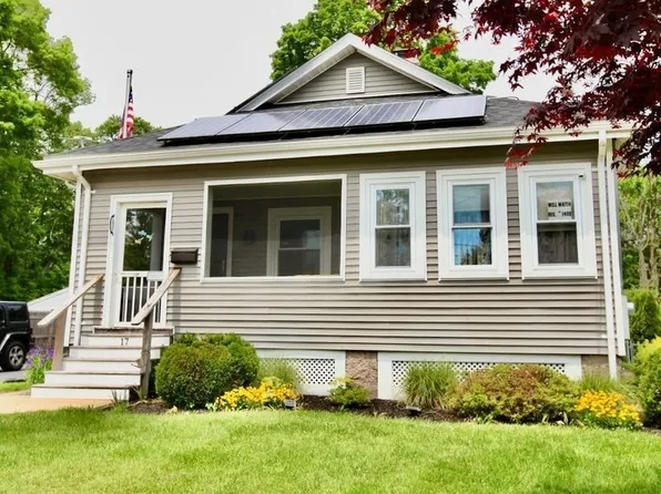 17 Park Rd, Brockton, MA 02301