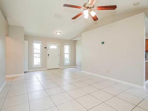 4th image of 7758 Pepper Cir W