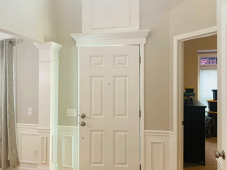 1705 Waterclose Ct — Photo 4