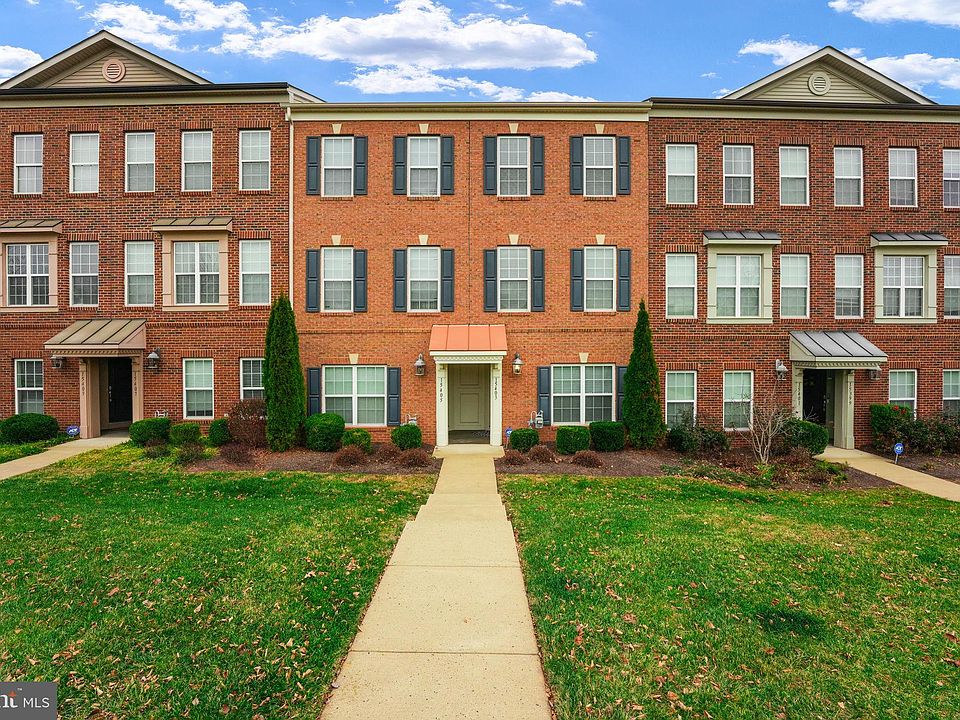 1st image of 15403 Rosemont Manor Dr