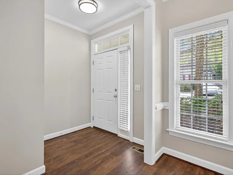 770 Parkside Townes Ct — Photo 5