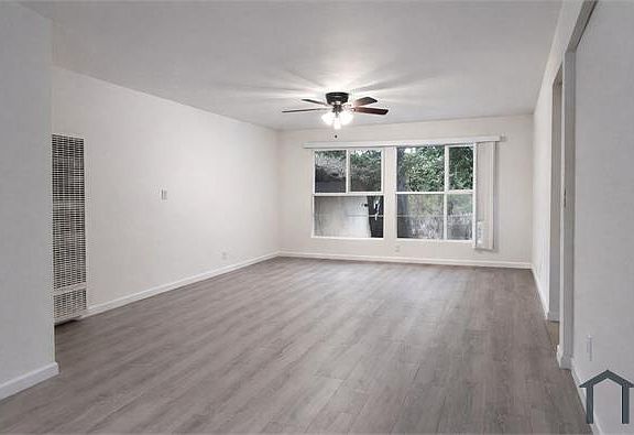 2nd image of 3325 W 84th St #3325