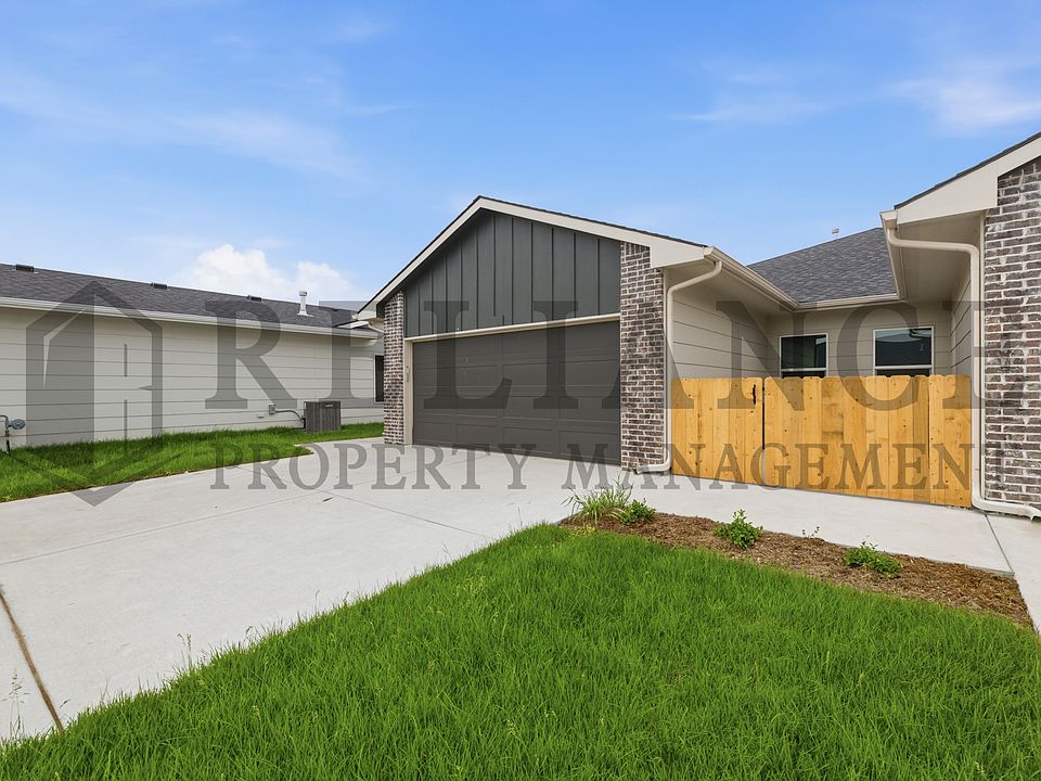 1st image of 204 N Gowen St