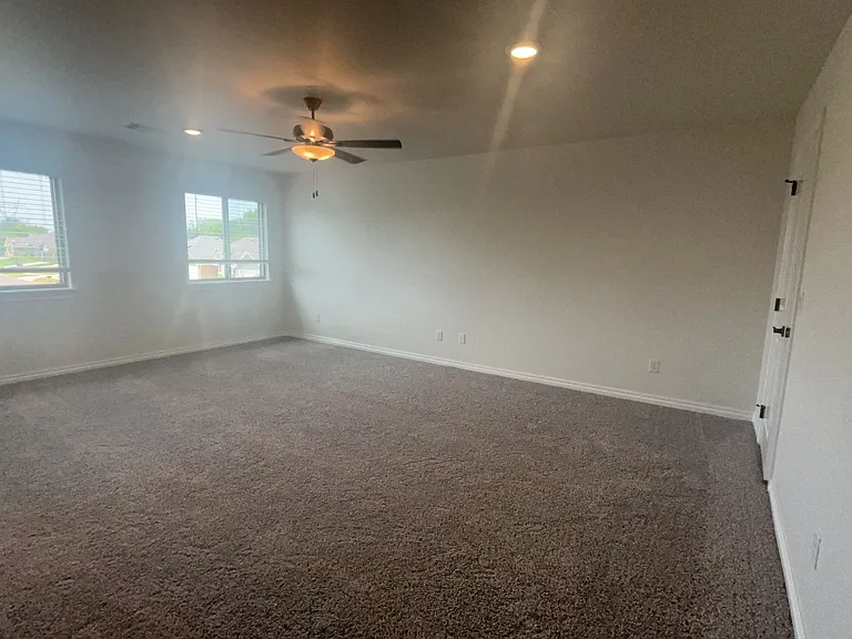 3324 Courtney Creek Dr — Photo 20