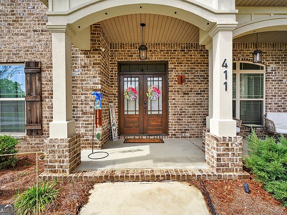 4th image of 411 Stonegate Trl