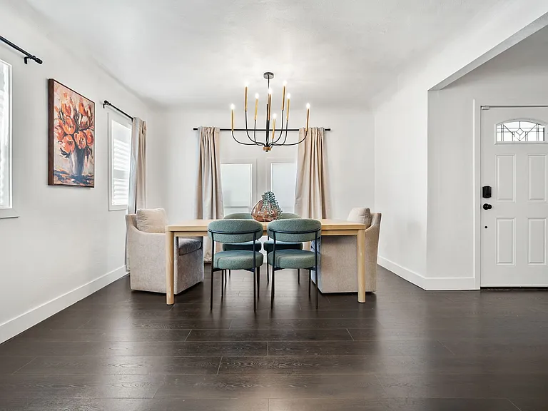7410 S Hobart Blvd — Photo 4