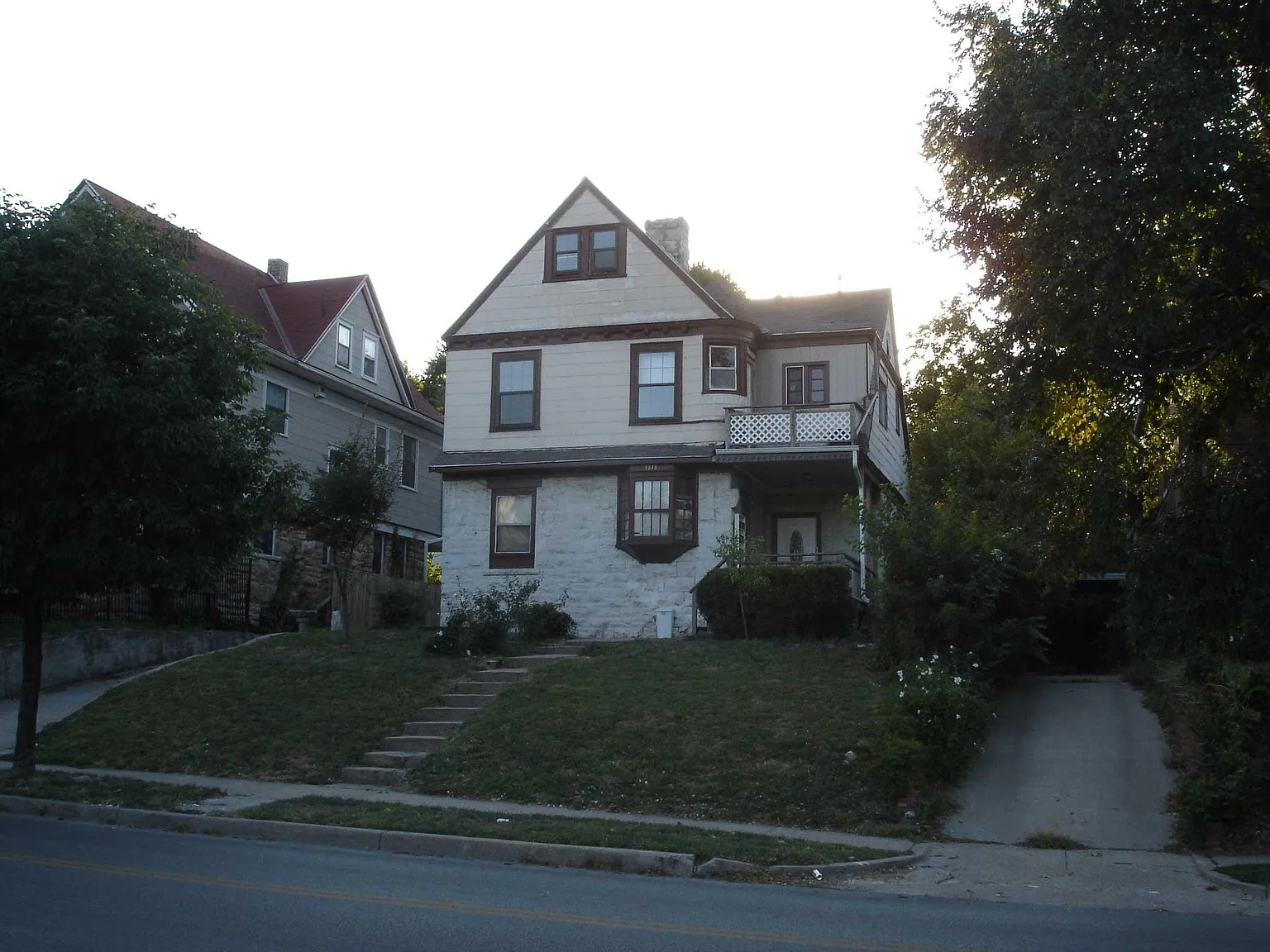 1 bed, $795 — Photo 1