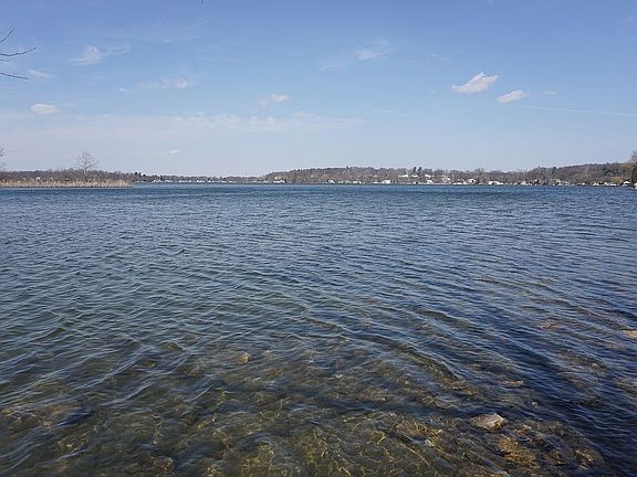 350 acre all-sports lake