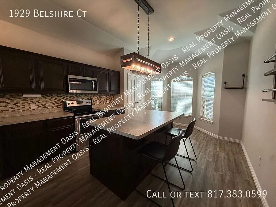 Move In Incentive!! $250 Visa Gift Card Or 55' Tv! — Photo 3