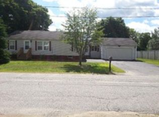 8 Howard St, Dixfield, ME 04224