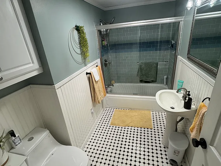 63 Pitman St — Photo 2