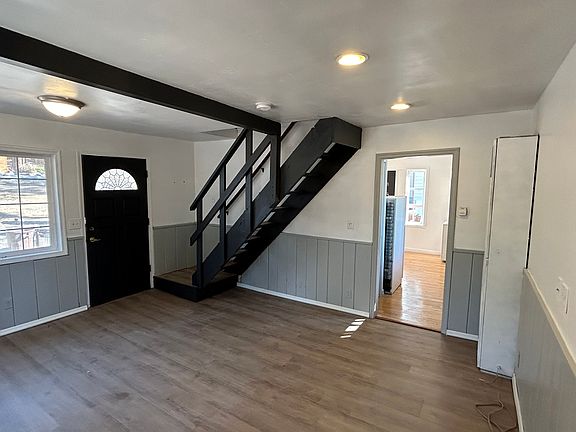 4th image of 1392 Wildwood Ave #A