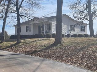 320 Ben Reeves Rd, Waco, KY 40385