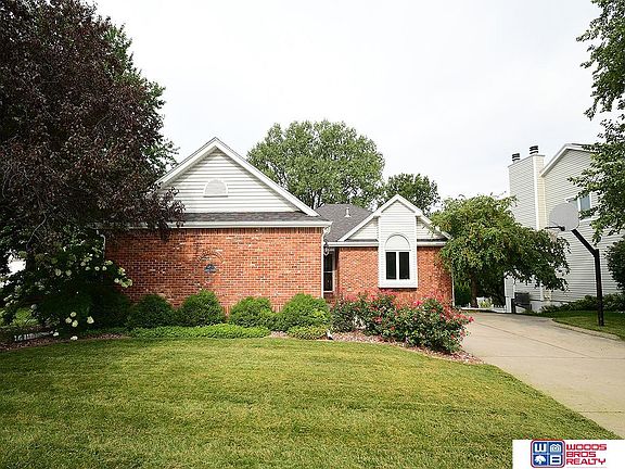 2nd image of 6911 Crooked Creek Ct
